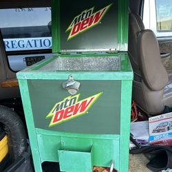 vintage mountain dew metal cooler