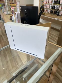 MacBook Air M5 512GB Brand New Financing $1-$100 Down