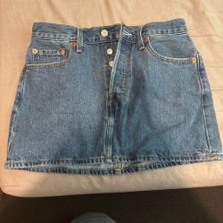 Levi's Skirt