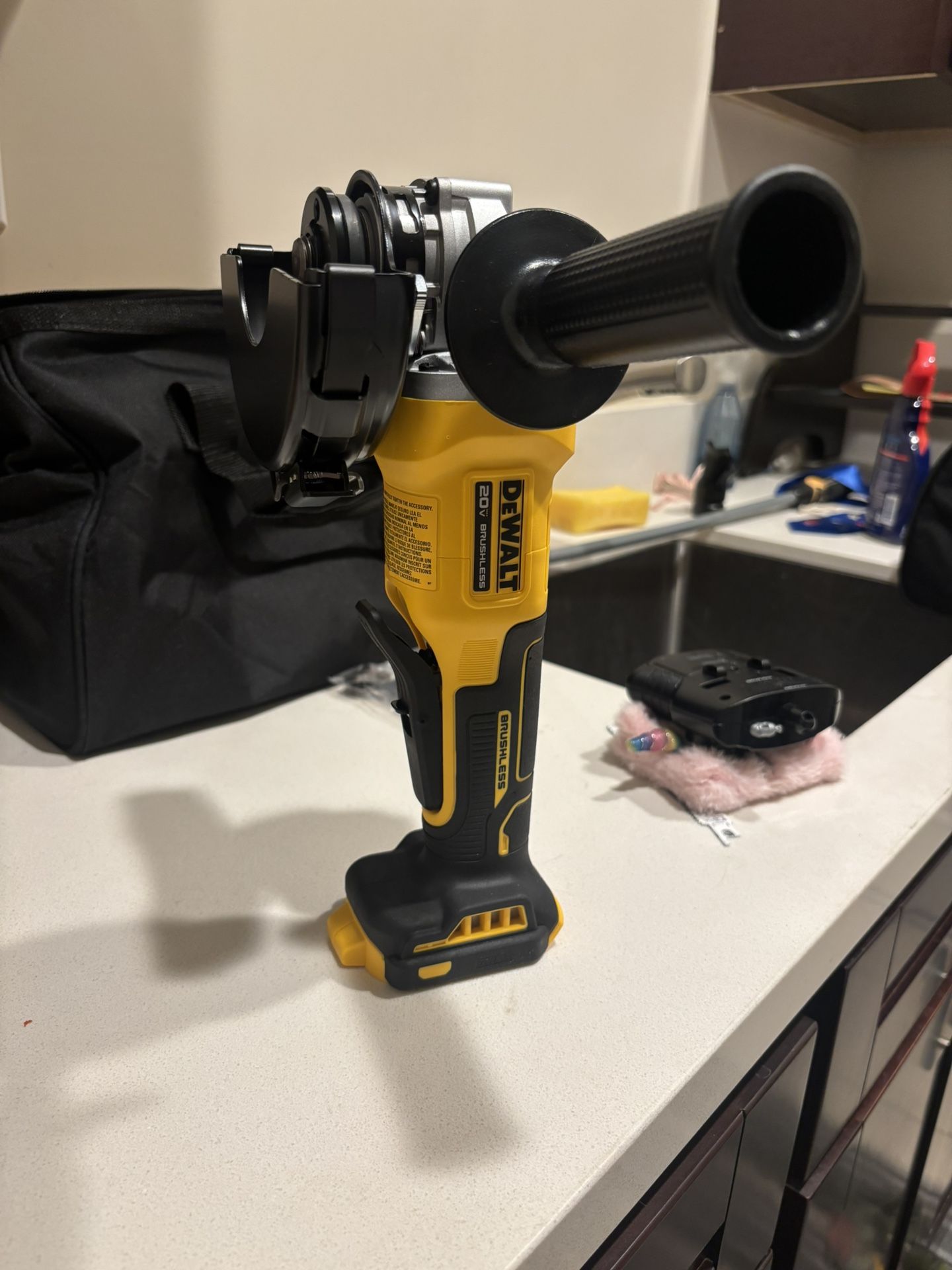New Dewalt Angle Grinder and 4ah Battery