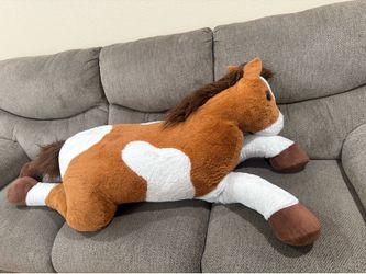 Giant horse plushy / stuffed animal