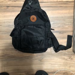 one strap backpack 