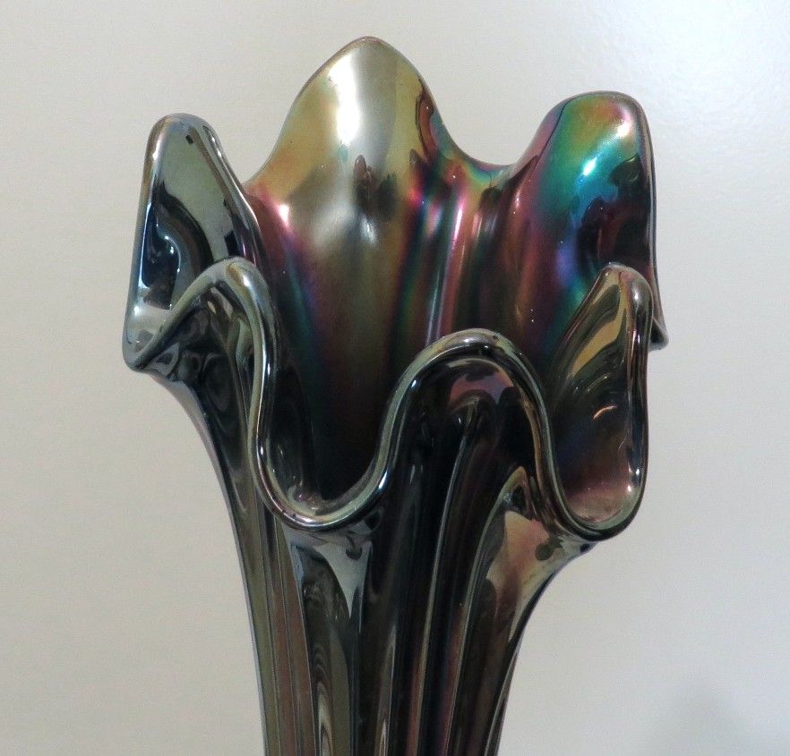 Antique Fenton Northwood Iridescent Carnival Art Glass Tulip Vase.