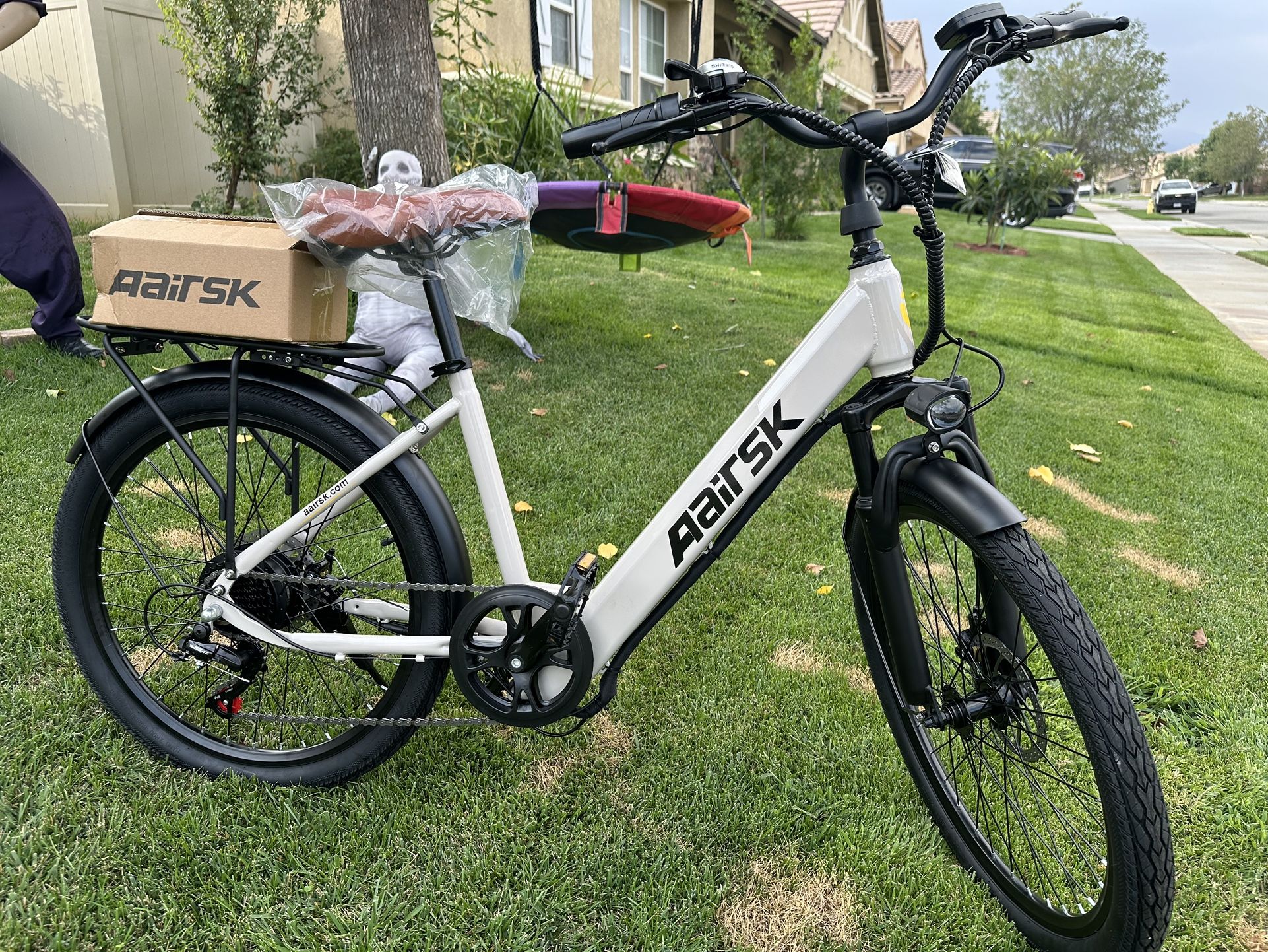 Electric Mountain Bike for Adults-750W Peak Motor Electric Commuter Bikes, 25MPH EBike, 36V Battery EBikes, 21-Speed Front Suspension Electric Bicycle