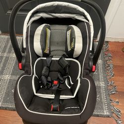 Graco Sunride Snuglock 35 Baby Infant Car seat 