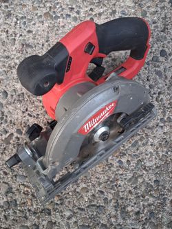 Milwaukee  2930-20 M12 Skill Saw Vgood Condition.Tool Only. For pick up fremont sea. No low ball offers please. No trades.