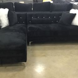 2pc Sectional Livingroom Set