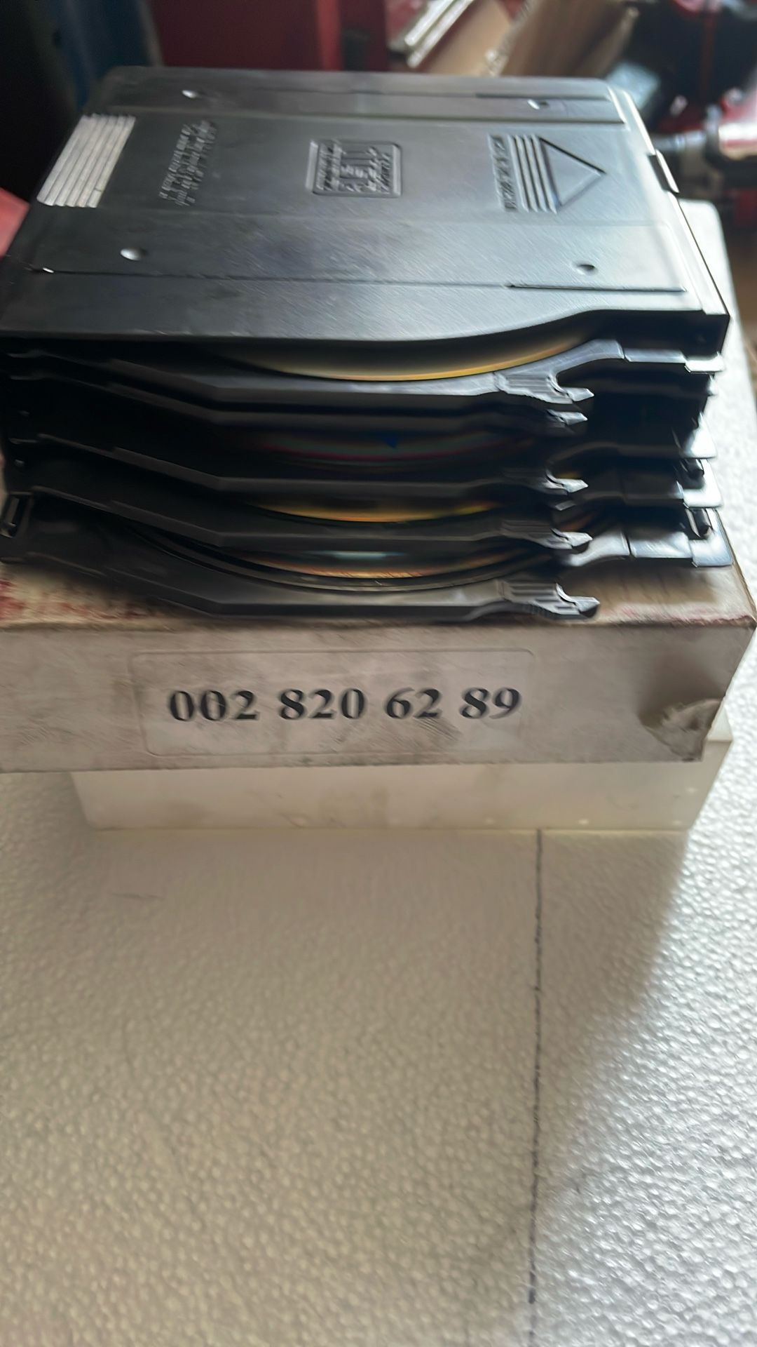 Mercedes Benz six 6 CD Disc Changer Magazine OEM Genuine 00(contact info removed)9