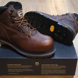 IRISH SETTER By RED WING Work Boots Size 8 And 8.5 For Men