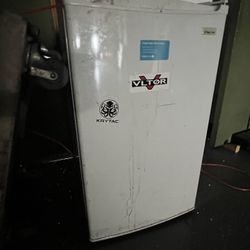 Magic Chef Small Refrigerator Best Offer 