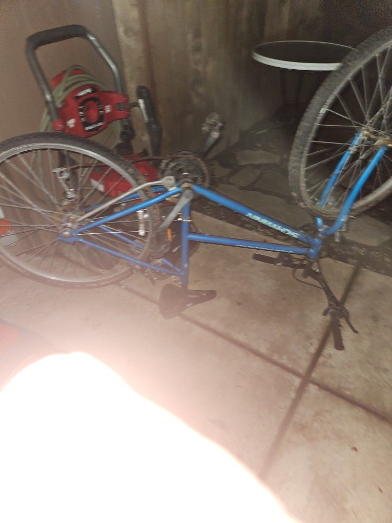 Schwinn Women's Mountain bike.