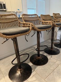 Set of 4 Wicker Bar Stools w/ Cushions – Modern Boho Style!