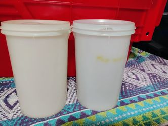 Bring some retro charm back to your pantry with this classic set of two vintage Tupperware canisters! These are the legendary, durable, sheer transluc