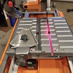Tile Saw And Tile Cutter/Milwaukee