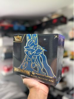 Pokemon Center Mega Evolution ETB ( LUCARIO)