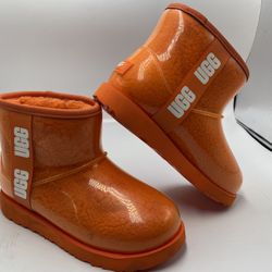 UGG Kids Classic Clear Mini II Orange Winter Boots Girls’ Size 2 Big Kid Juniors