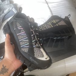 Supreme Nike Humara 