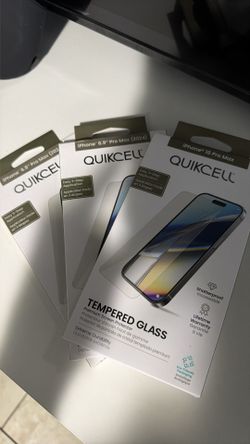 Screen protectors for iPhone 16 pro max