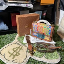 Coach Purse READ DESCRIPTION ! 