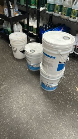Free 5 Gallons Buckets