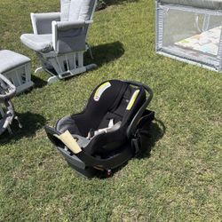 Infant Car seat 
