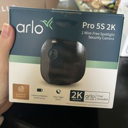 Arlo Pro 5S 2K Wireless Spotlight Camera 