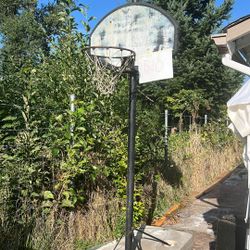 Basketball Hoop 