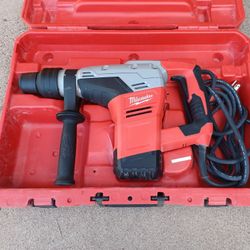 SDS ROTARY HAMMER DRILL MILWAUKEE 