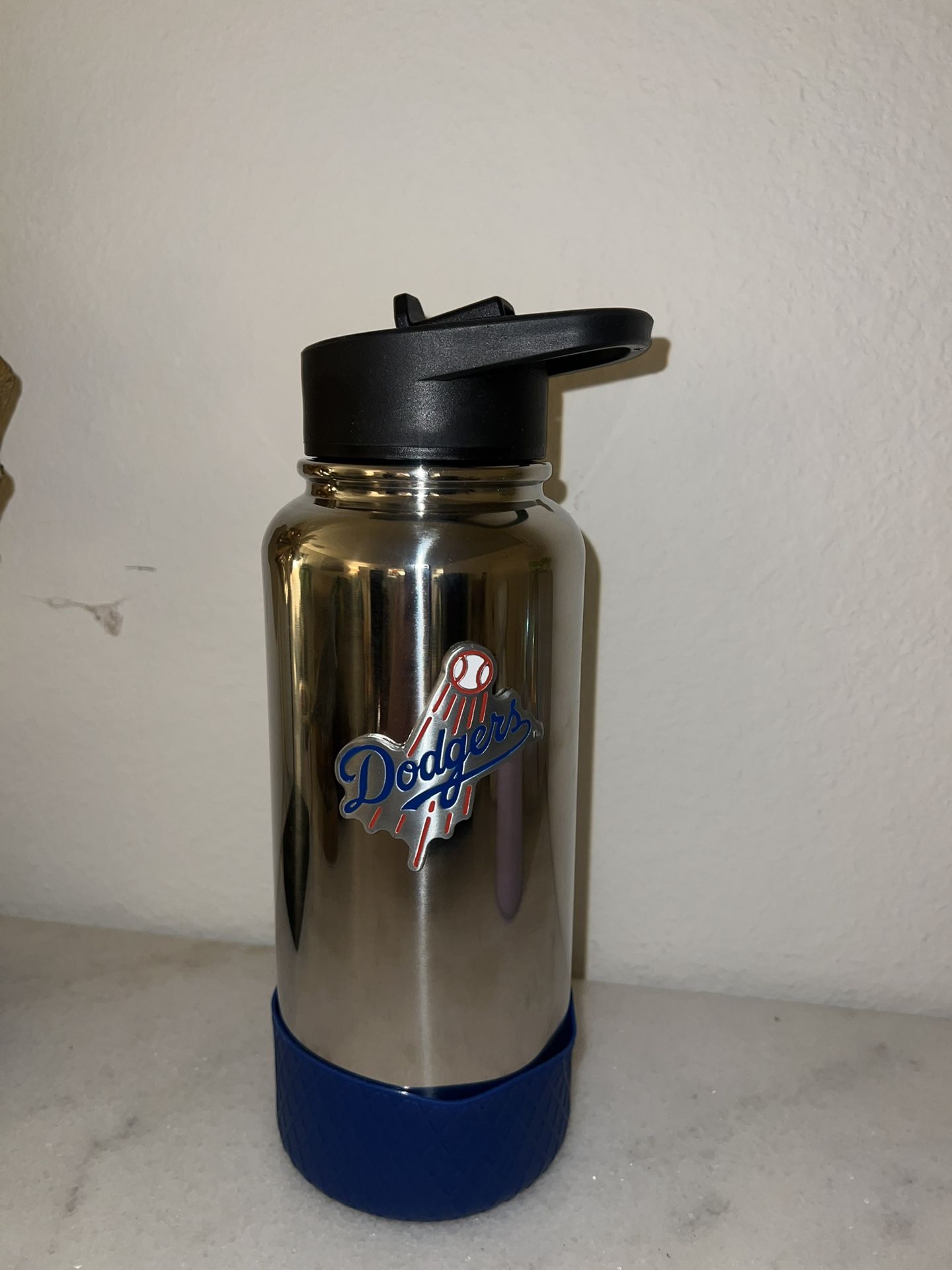 MLB Dodger Official Licensed Tumbler W/2 Straws  - New 