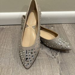 Adrienne Vittadini New Taupe & Silver Rhinestone Studded Pointy Flats SZ 6