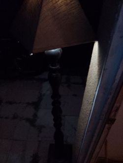 5 ft wooden lamp