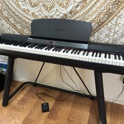 Digital Piano - Alesis Prestige