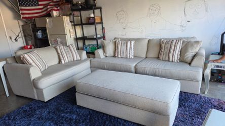 4 peace living room set