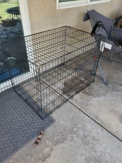 dog crate 28inWl, x 42in Lx 31in H