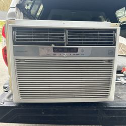 Frigidaire AC Unit