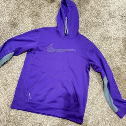 Men: Nike Hoodie Size Large 