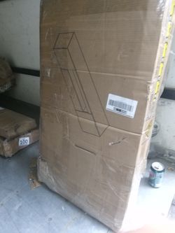 New In Box TV Stand Retails Over $160 Online Selling For $20 Pick Up In Tacoma Only