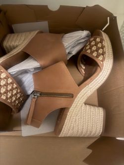 Toms Wedges  size 9