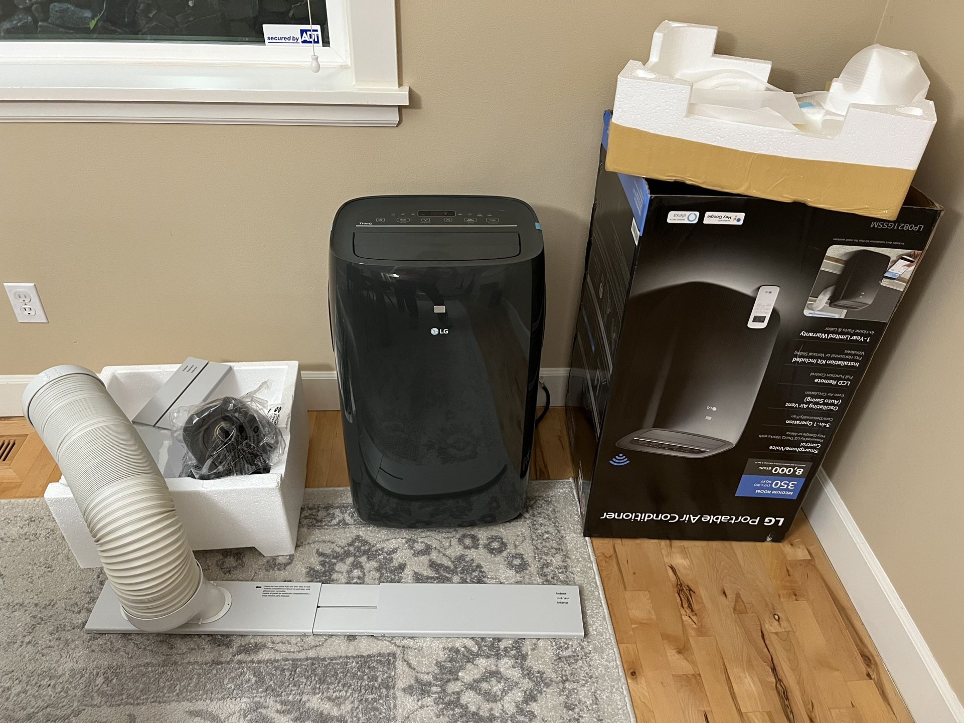 LG Electronics 8,000 BTU (DOE) 115Volt Portable Air Conditioner