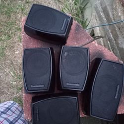 5 Surround Sound Speakers 