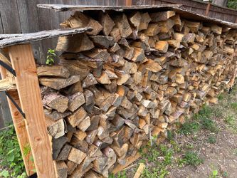 Split and cured firewood Easy pick up Kenmore/Bothel