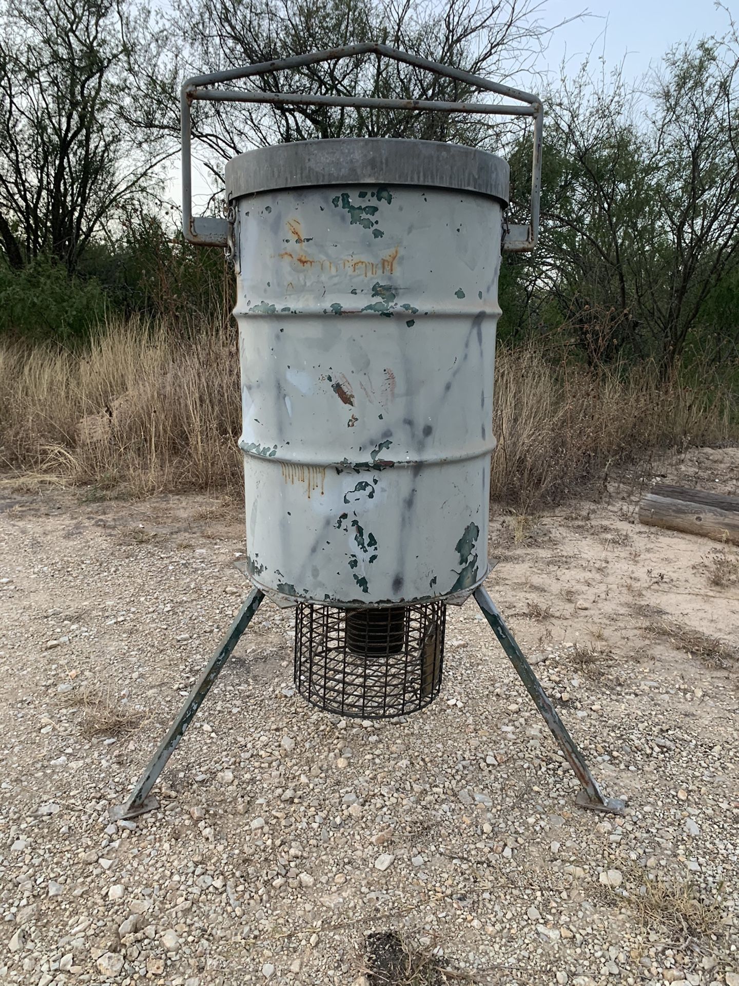 Deer Feeder. Crank Up Style With Pipe Legs