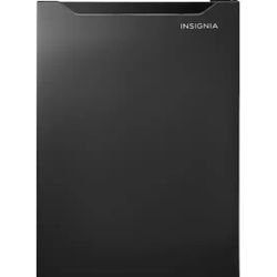 insignia mini fridge with freezer 