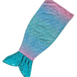 Wearable Mermaid Tail Blanket