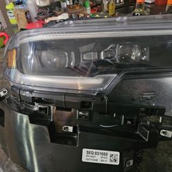 Ram 1500 Headlight 