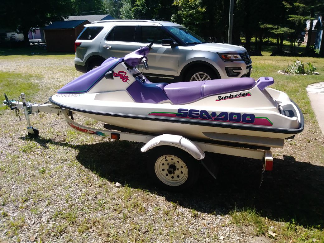 1998 sea doo 2 seater does about 40m.p.