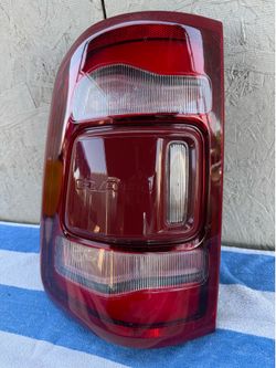 2019- 2024 RAM 1,500  LEFT SIDE- DRIVER SIDE TAIL LIGHT