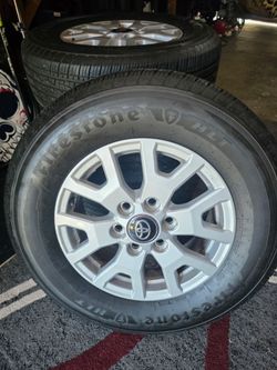 Tires/ rims 245/70R17