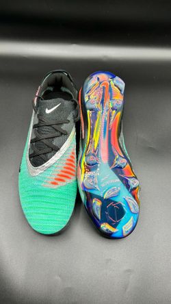 Nike men’s Phantom 6 Elite LE low FG soccer shoes