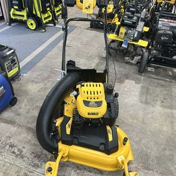 DEWALT 28 in. 224cc E-GOV Engine 3-in-1 Gas RWD Self-Propelled Lawn Mower with High Rear Wheels